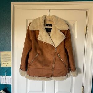 Hollister Puffy Jacket *worn once*